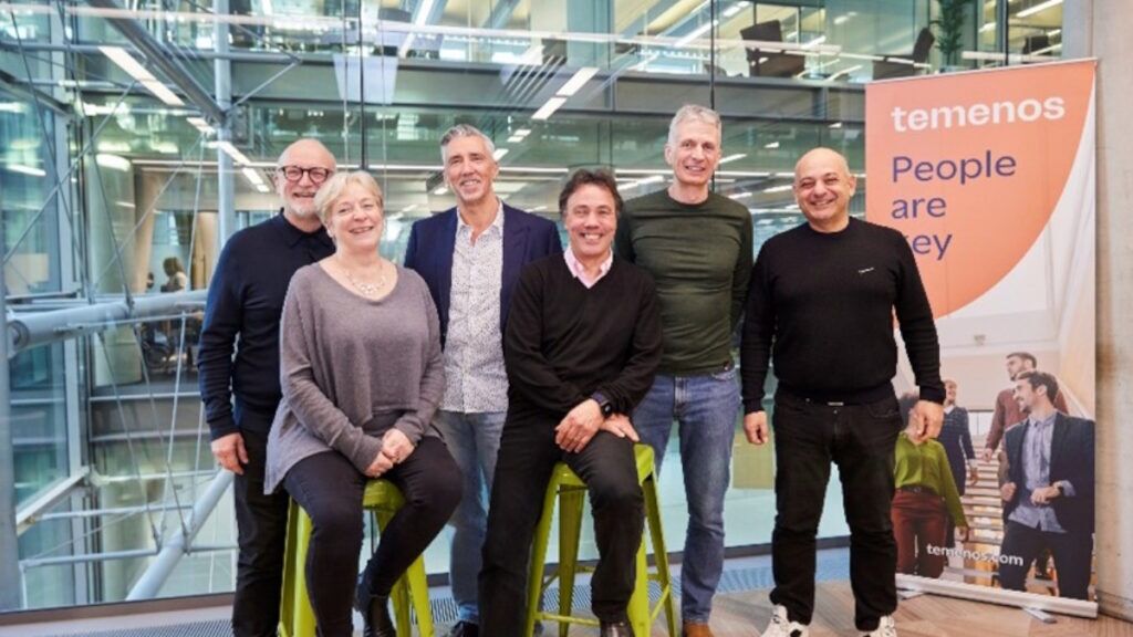 Group of Temenos team members.
